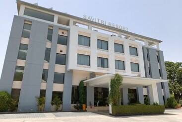 Hotel Savitri Resorts