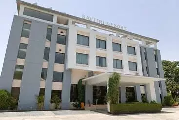 Hotel Savitri Resorts