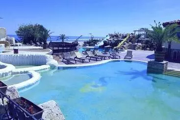 アパートホテル 1 St Line Izvora Hotel Golden Sands
