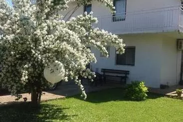 پانسیون Guest House Janja Ostojic