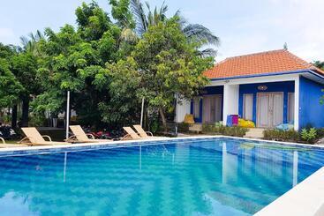 Отель Oyo 3186 Thomas Garden Place