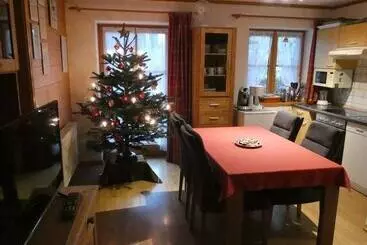Turistihuoneistot Spacious Apartment Near The Ski Area
