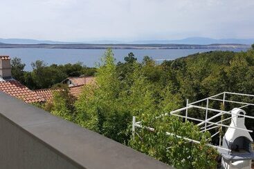 آپارتمان‌های توریست‌ها Apartments Ljubica