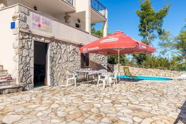 Turista apartmanok House Perida