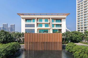 Otel Four Points By Sheraton Wuchuan, Loong Bay