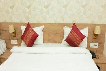 هتل Shakun Palace