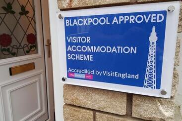 مبيت وإفطار The Ferndale