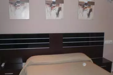 בית מלון כפרי Hostal Zurich