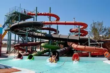 Huoneistohotelli HL Paradise Island