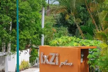 Hotel Ixzi Plus
