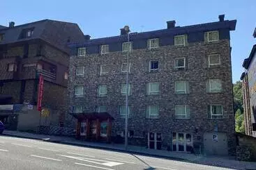 Somriu Hotel Vall Ski