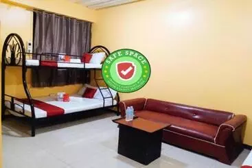 Hostel Reddoorz Near Baclay Drive Super Metro