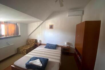 פנסיון Hanna Szobái