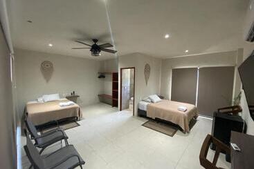 Cuxos Hotel Beachfront