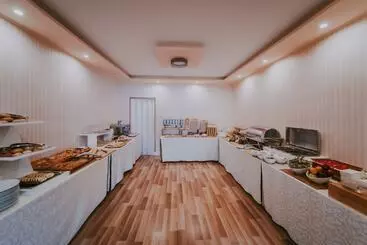 ツーリストアパートメント Eola Apartments