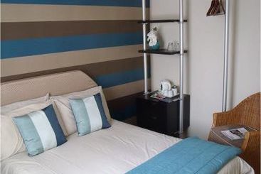 هتل The Abbotsford