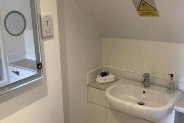 Hotel Meadhon Guest House