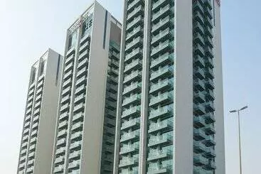 Hotelli Millennium Executive Apartments Mont Rose