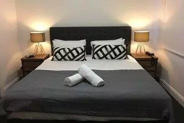 ツーリストアパートメント Kimberley Gardens Serviced Villas