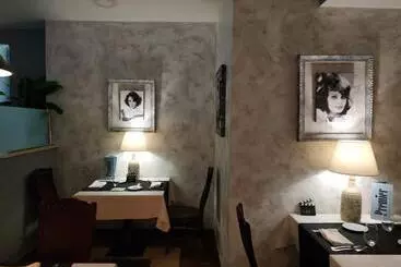 Otel Segovia Sierra De Guadarrama