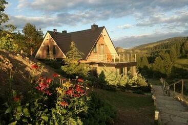 별장 Jaworki Green Dream