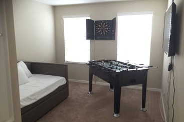 کلبه 10 Beds! Modern House. Universal & Convention