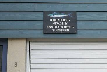 Pensione Blue Mackerel   Adults Only