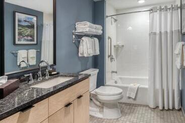 בית מלון כפרי Worldmark Portland Waterfront Park