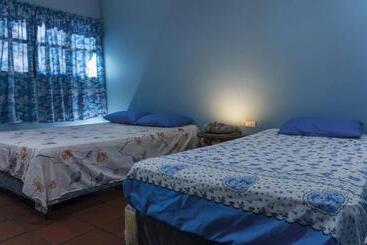 هاستل Casa Garrobo