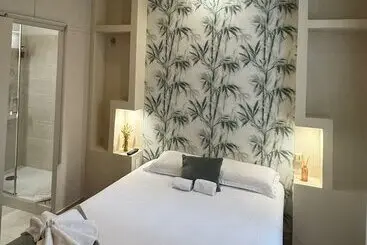 Hotel Abalone  Centre Gare