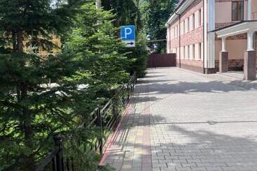 هتل готель баронський двір