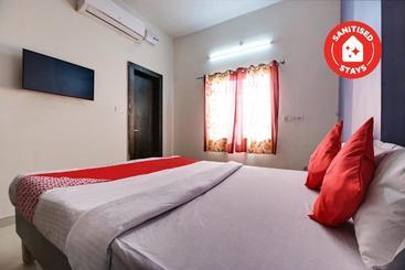 Hôtel Oyo 69843  Nikunj Palace