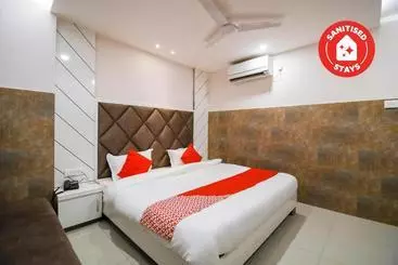 Hotel Oyo 70123 Sada Shiv Guest House