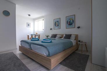 پانسیون Sunrise Apartments