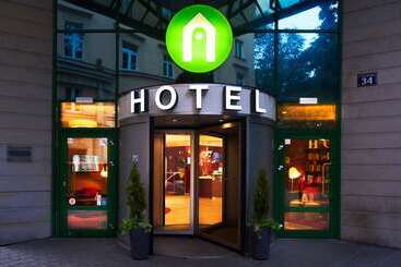 Hotelli Campanile Krakow Old Town