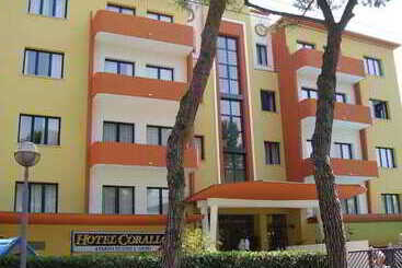 هتل Corallo Rimini