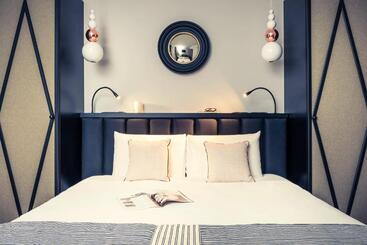 هتل Mercure Paris Arc De Triomphe Wagram