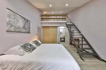 ベッドアンドブレックファースト Maison D'hôtes 1800