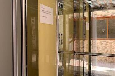 هتل آپارتمان Himara 28