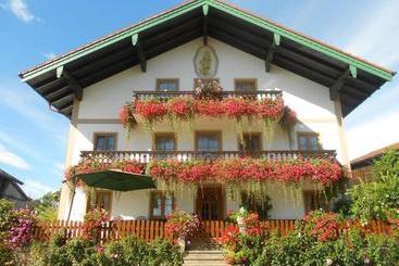 Отель Lenzenhof, Familie Christian Und Stefanie Spitzl