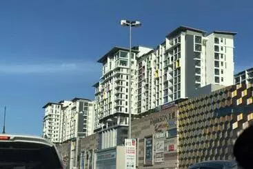 Hotel Luco Apartments @ Viva City Megamall