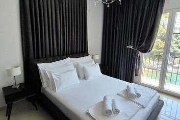 هتل Regina Del Mare