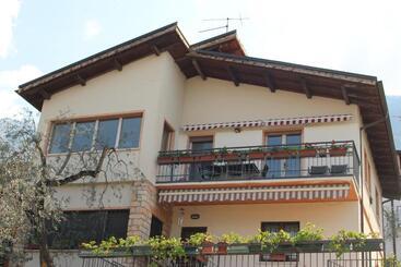 Apart Otel Casa Ines Fronte Lago