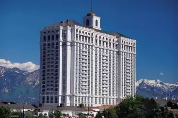 Отель Grand America