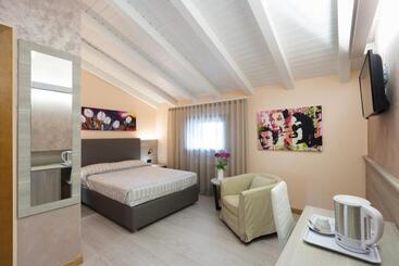 ホテル Prata Verde