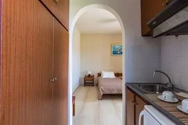 Pensió Santa Maria Studios & Apartments