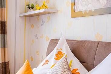 פנסיון Landhaus Heimisch Bed & Breakfast