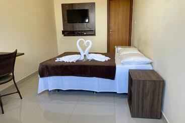 ペンション Pousada Encantos De Capitolio