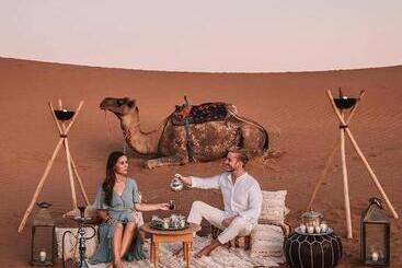 בית מלון כפרי Sahara Majestic Luxury Camp