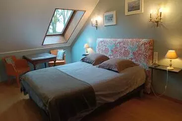 Majatalo A L'ombre Du Mont St Michel